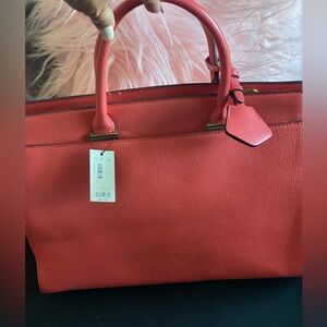 Beautiful Summer bag….the color is stunning. Brand New!! Never Used!!